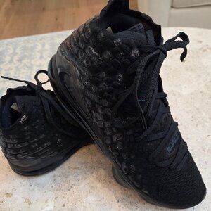 Nike Lebron 17 Global Currency-BQ3177-001 Size 14